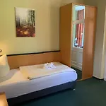 Zur Ostsee Gæstehus 3*