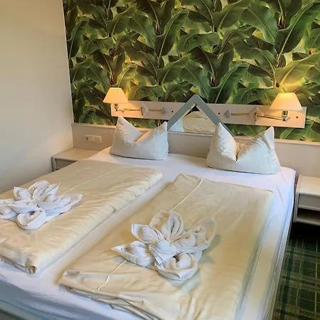 Zur Ostsee 게스트하우스 3*